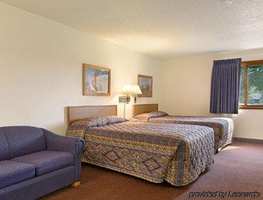 Super 8 By Wyndham Hot Springs Μοτέλ Δωμάτιο φωτογραφία